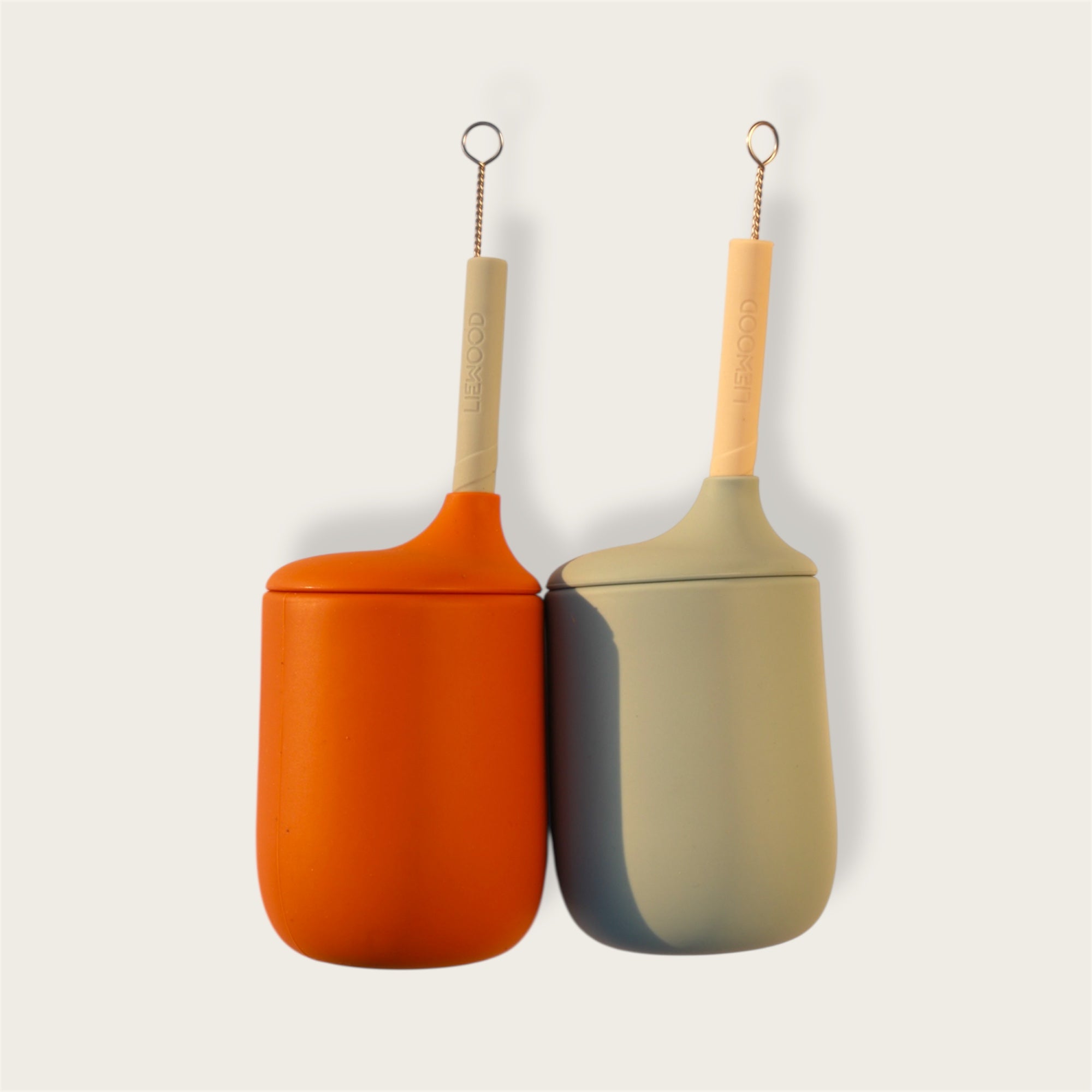 Silikoninė gertuvė su šiaudeliu 2 vnt